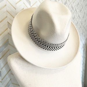 POL Ivory Felt Fedora Hat